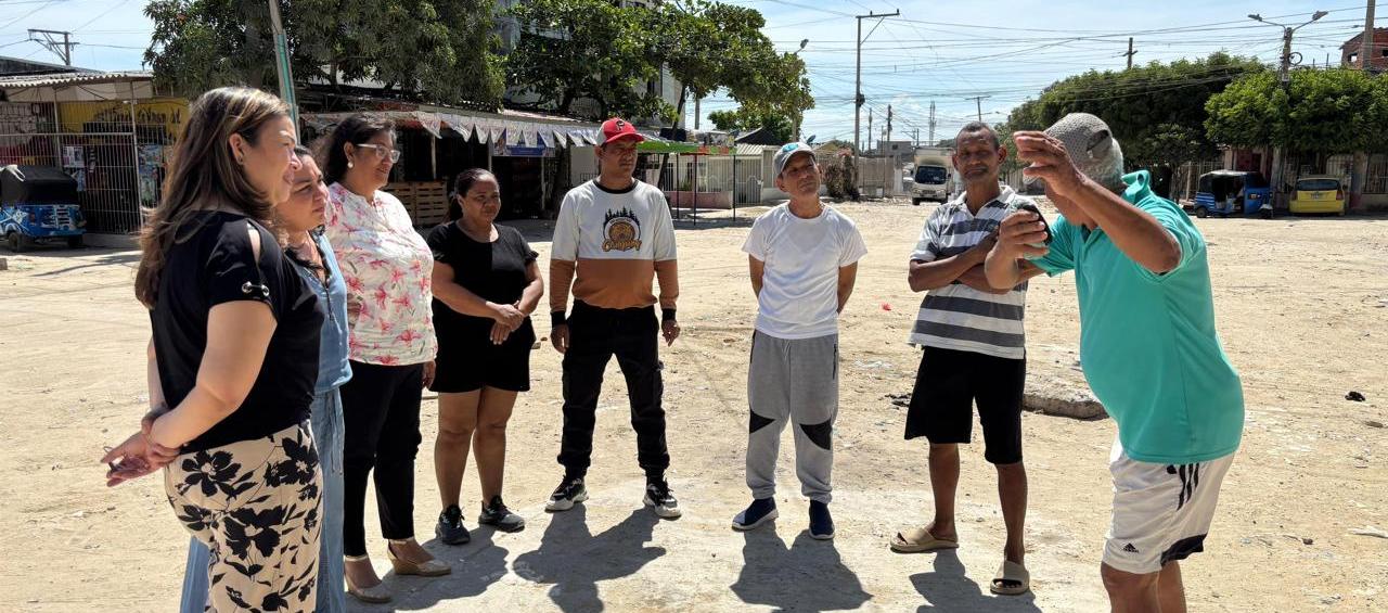 La Alcaldía ha visitado varios barrios y dialogado con los residentes.