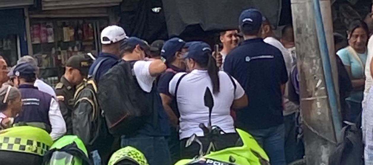 Autoridades "se toman" el Centro por contaminación de alimentos