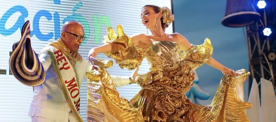 El Rey Momo Gabriel Marriaga y la Reina Tatiana.