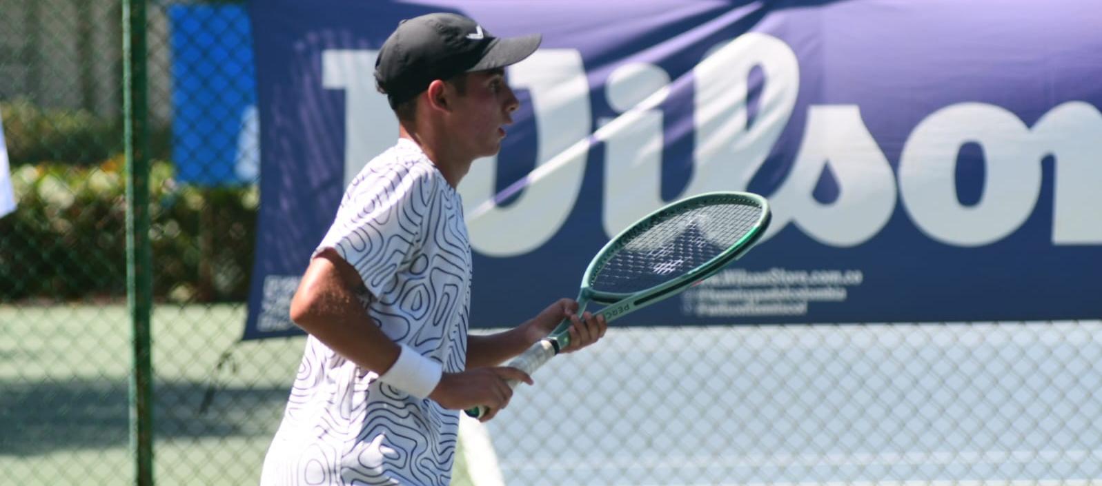 Alejandro Castellanos durante el juego de hoy.