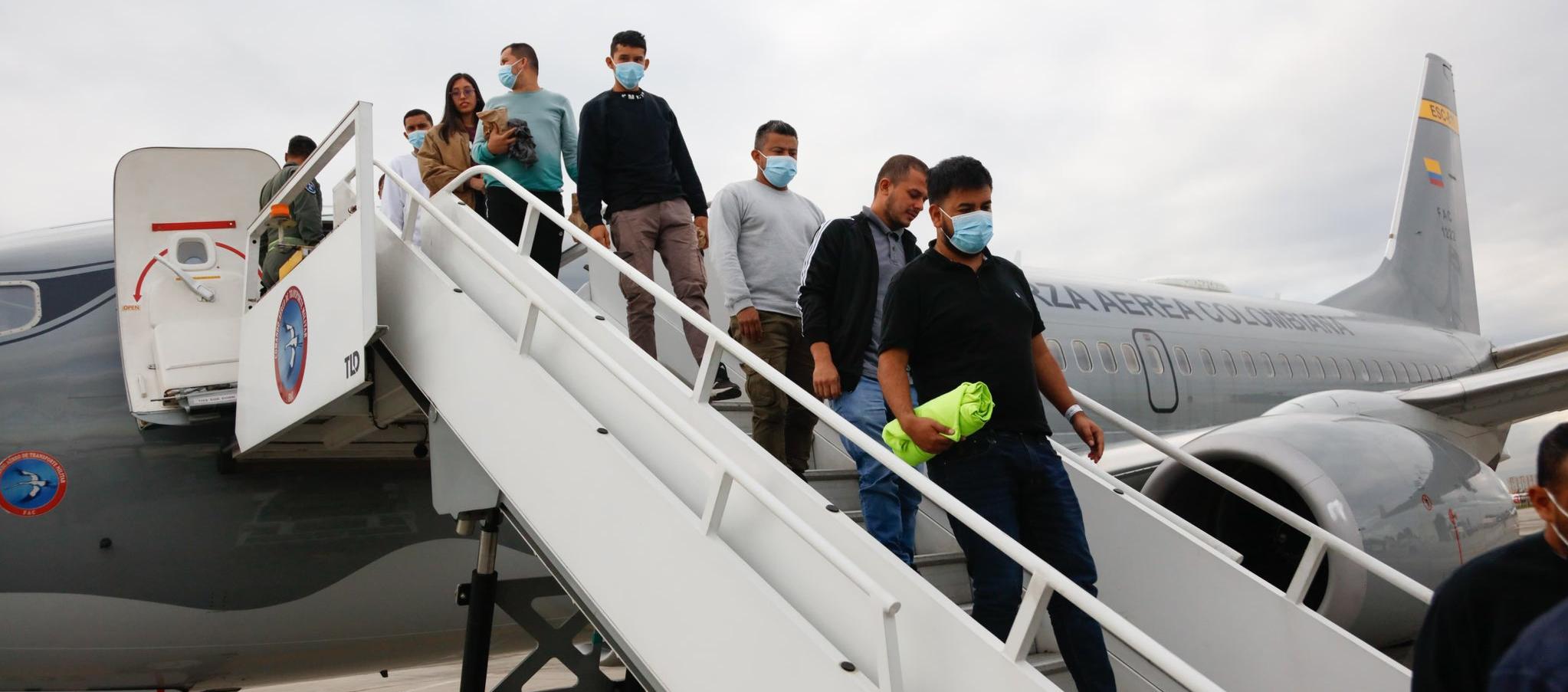 Algunos de los colombianos deportados.