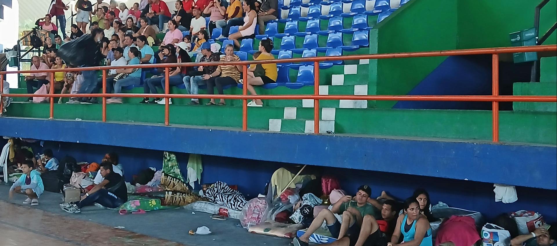 Desplazados en el coliseo de Ocaña, Norte de Santander. 