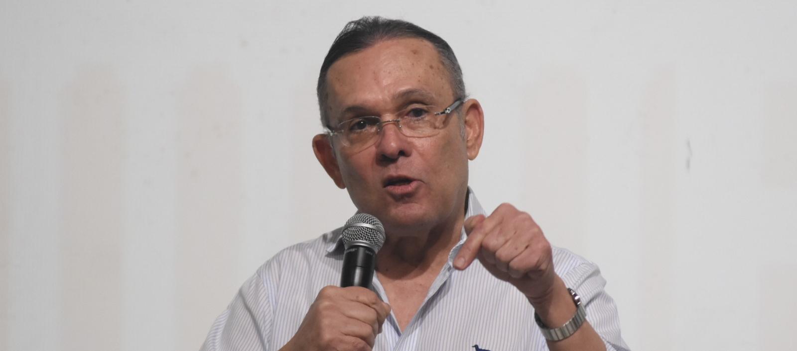 Efraín Cepeda, presidente del Senado.