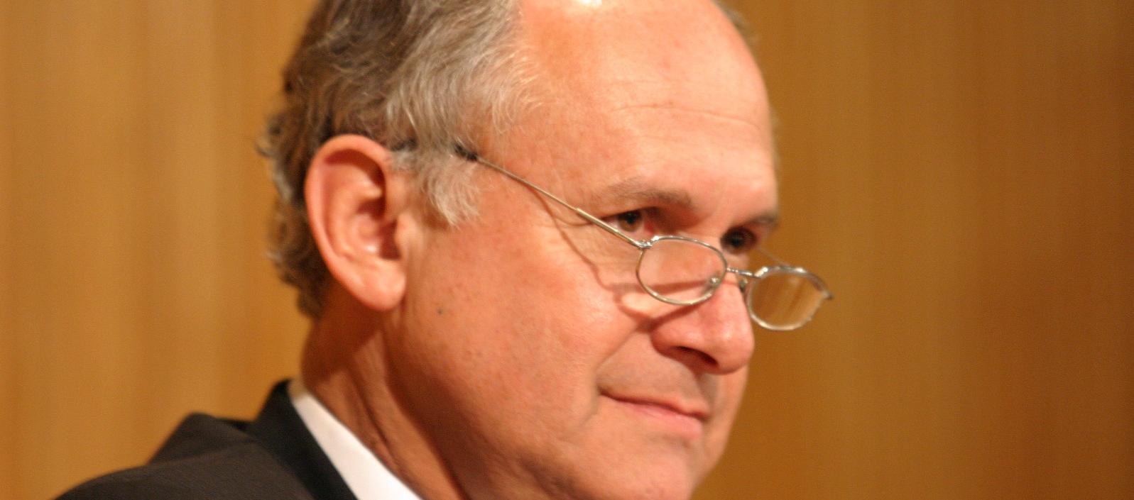 Manuel Elkin Patarroyo.