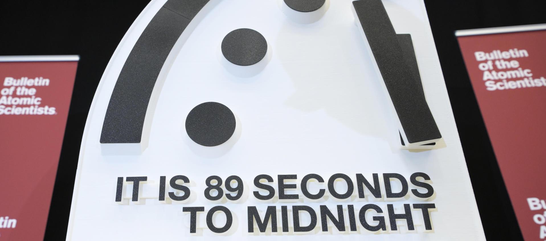 Fotografía del 'Reloj del Juicio Final' del Boletín de Científicos Atómicos. 
