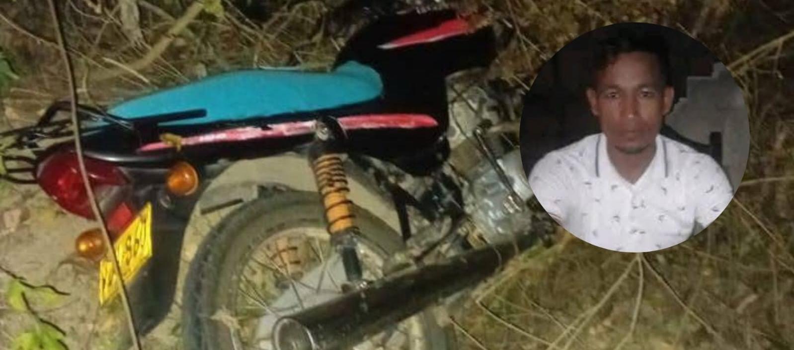 Alfredo Polo Ortega fue hallado muerto a un lado de su moto en una zona enmontada de la vía.