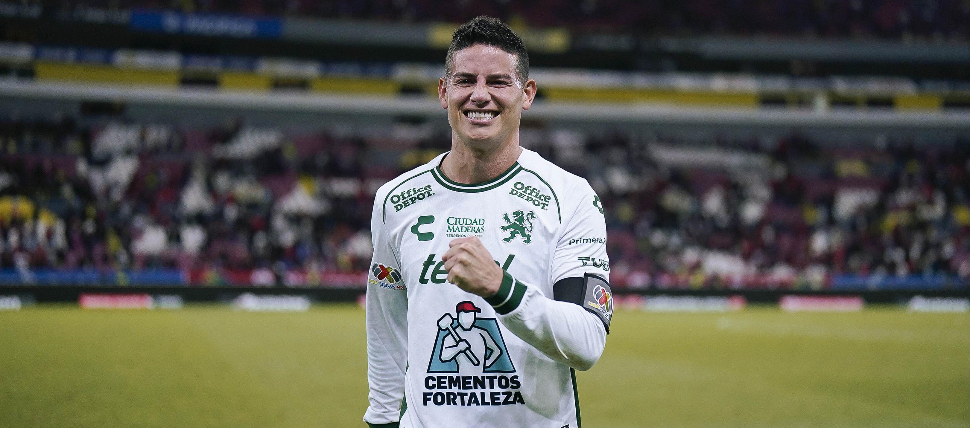 James Rodríguez celebrando la victoria al final del encuentro.