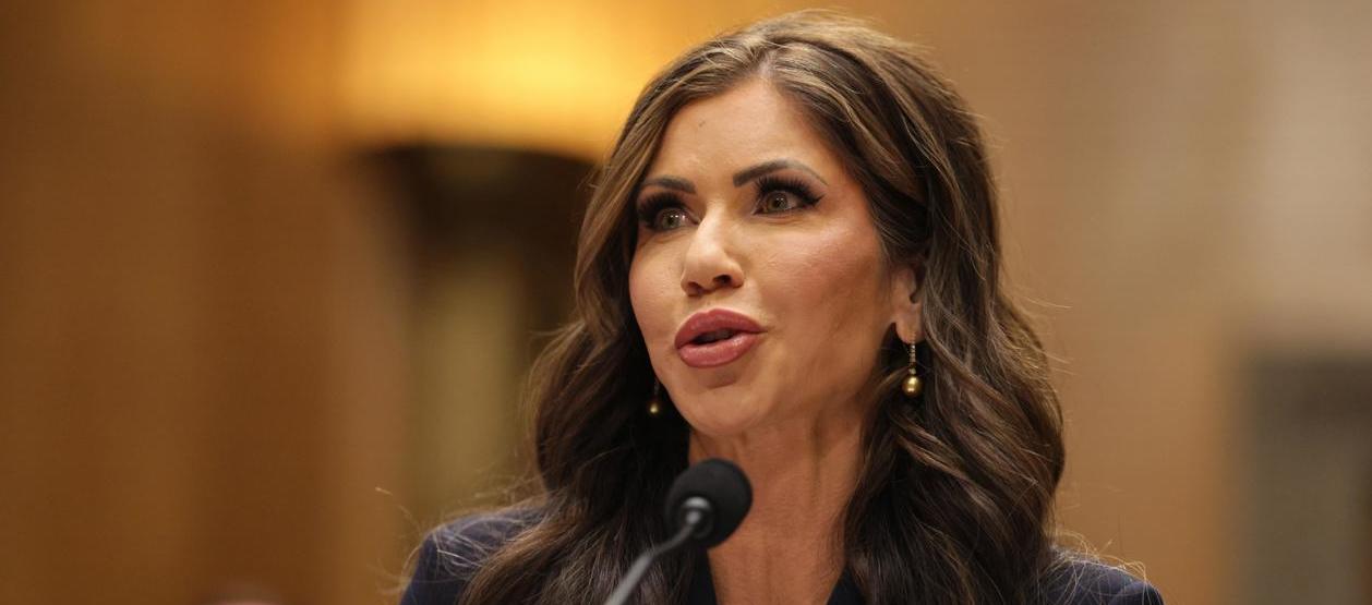 Secretaria de Seguridad Nacional de EE.UU., Kristi Noem.