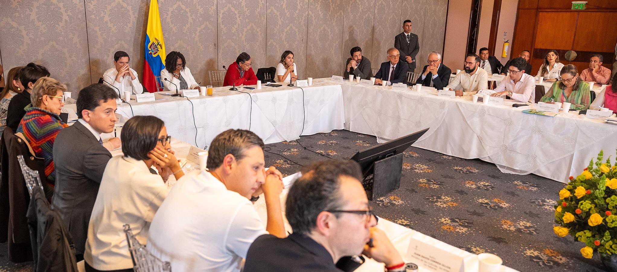 Reunión del Presidente Petro con sus ministros y demás funcionarios. 