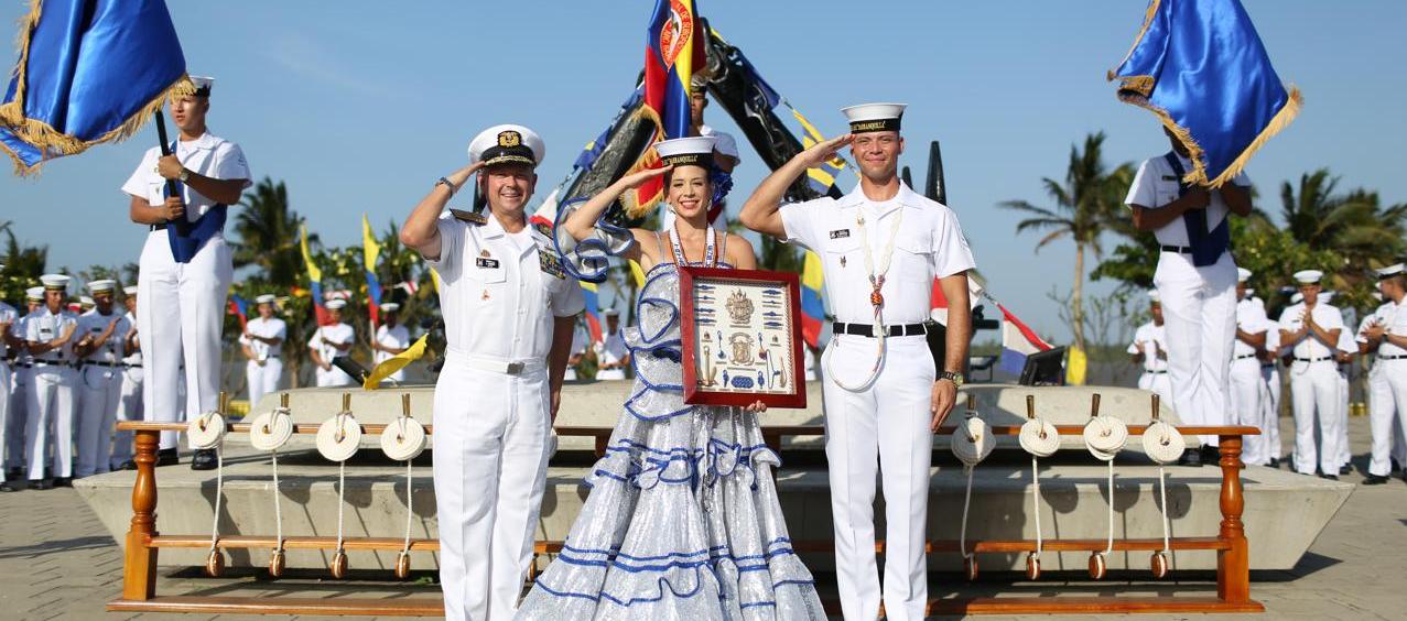 La Reina Tatiana fue elogiada en el Malecón del Río. 