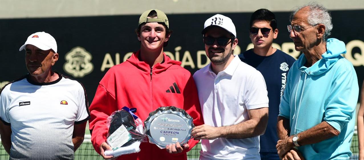 Tenista estadounidense Keaton Hance.