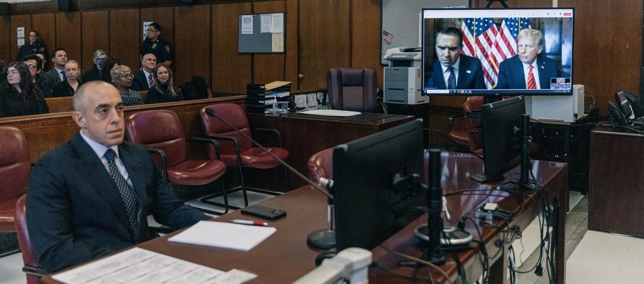 Trump compareció en el juicio de manera virtual.