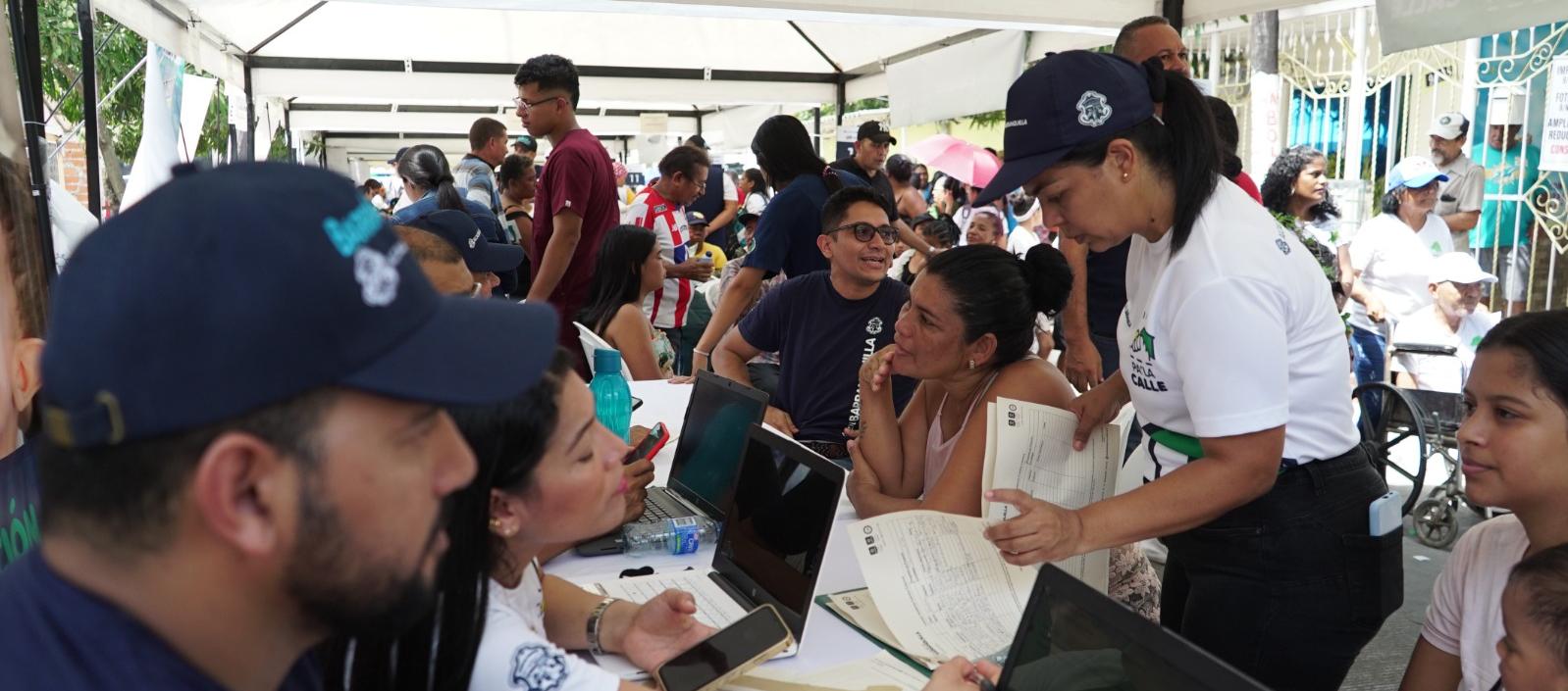 Oferta institucional en los barrios adelantada por la Alcaldía de Barranquilla. 