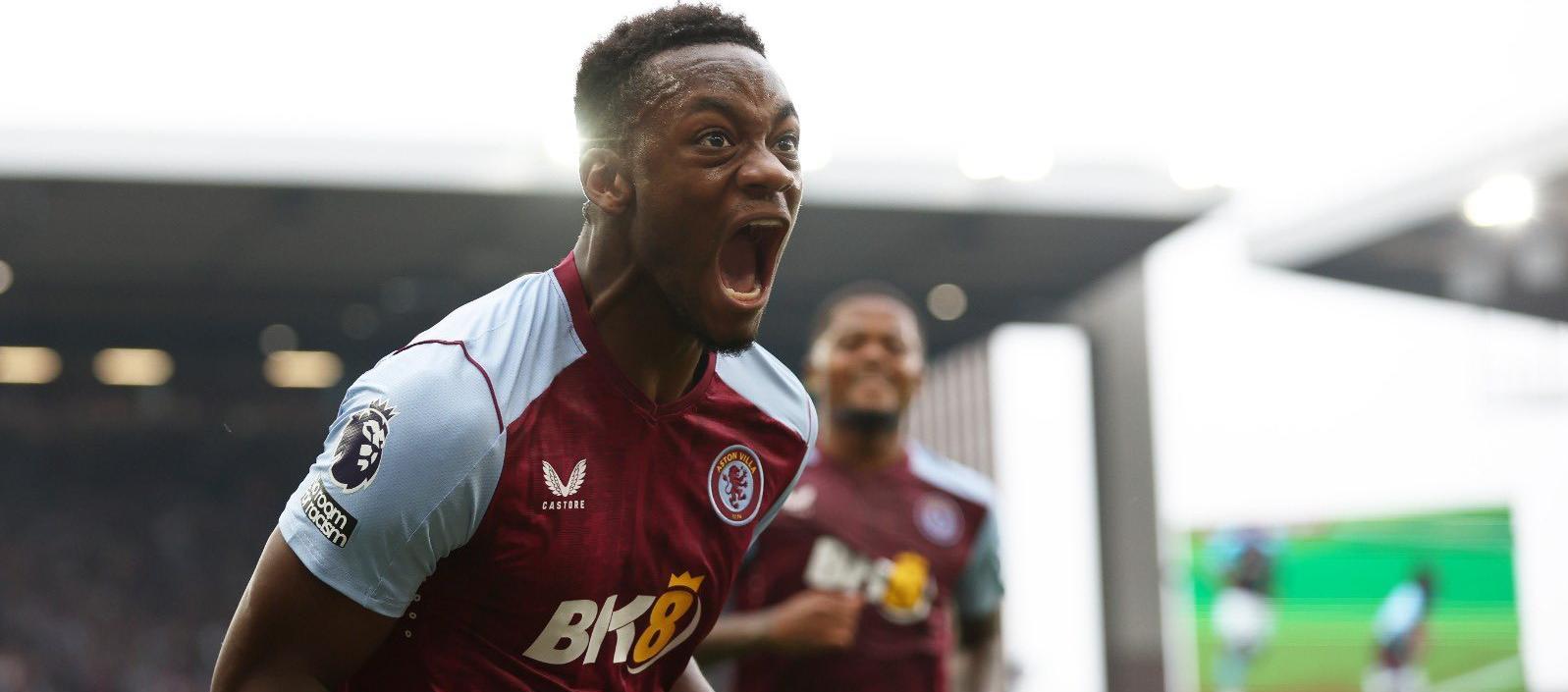 Jhon Durán celebrando un gol con Aston Villa.
