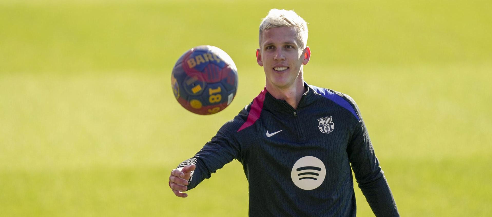 Dani Olmo en un entrenamiento con Barcelona.