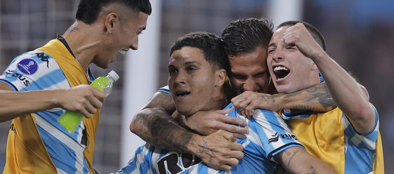 Juan Fernando Quintero fue clave para que Racing se coronara campeón de la Copa Sudamericana.