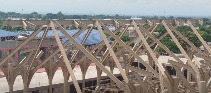 Obra en construcción del centro comercial Luna Vallenata. 