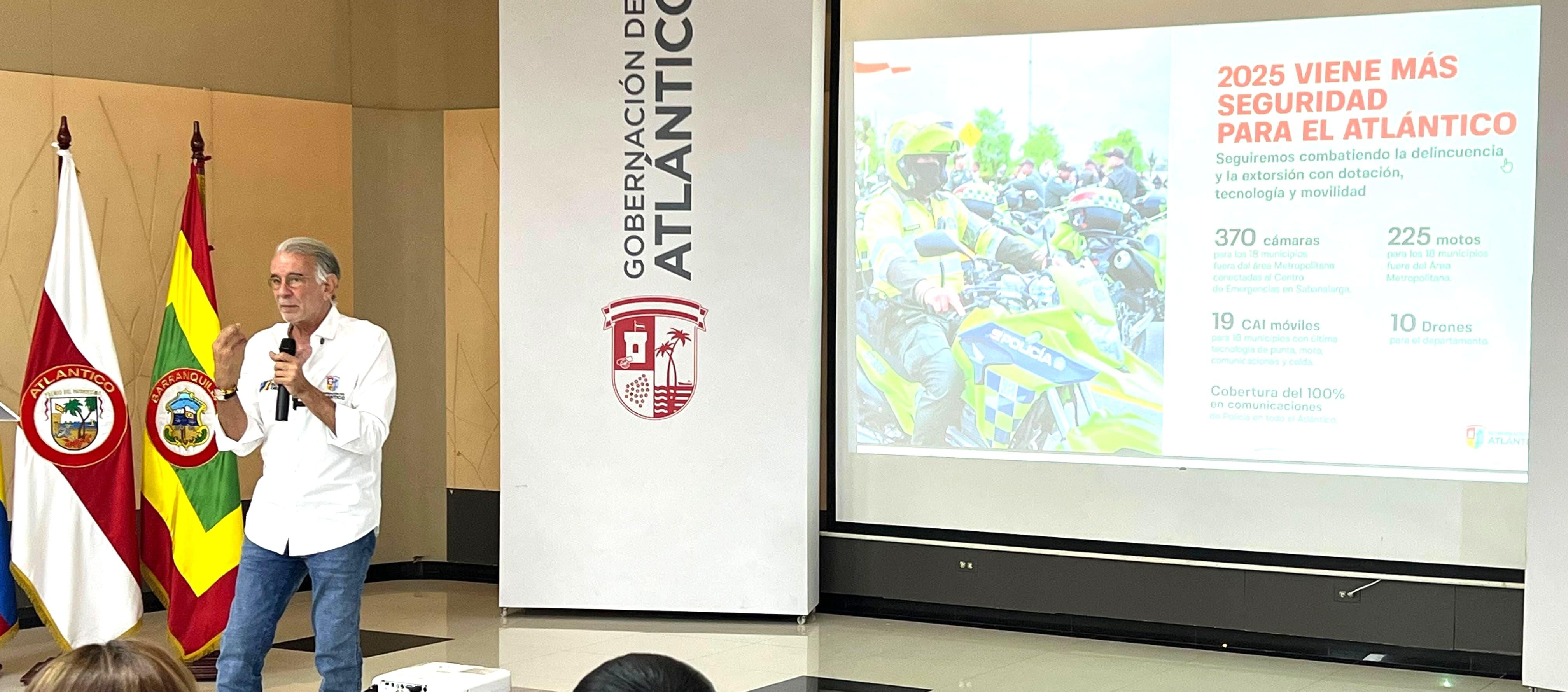 Gobernador Eduardo Verano durante sus declaraciones sobre la tasa de seguridad.