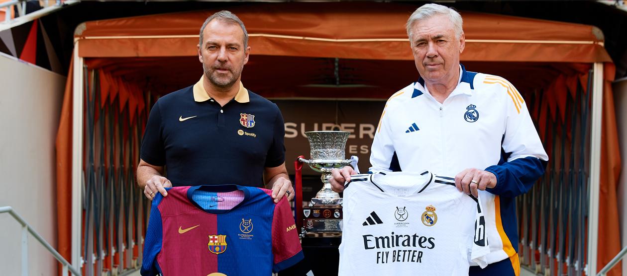 Hansi Flick y Carlo Ancelotti, entrenadores del Barcelona y Real Madrid, respectivamente. 
