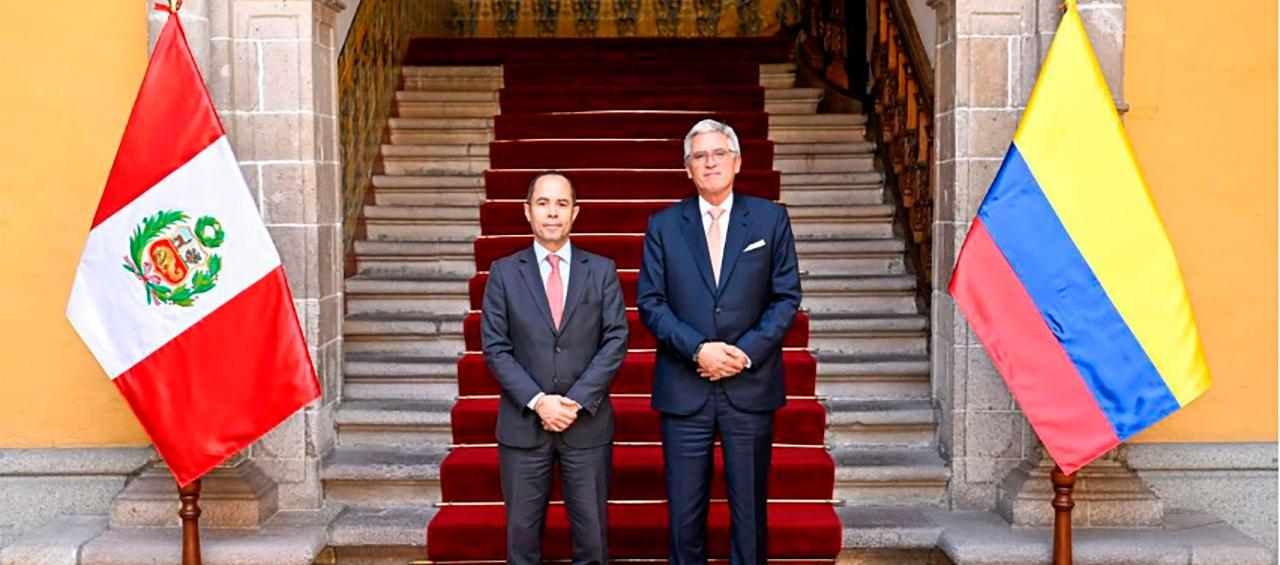 En Lima se reunieron los Vicecancilleres Peter Camino Cannock, de Perú, y su homólogo colombiano Daniel Ávila Camacho.
