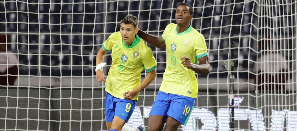 La celebración del gol de Brasil contra Chile. 
