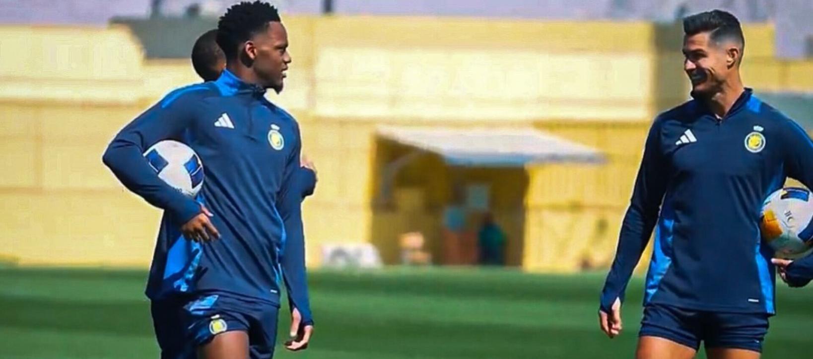 Jhon Durán y Cristiano Ronaldo.