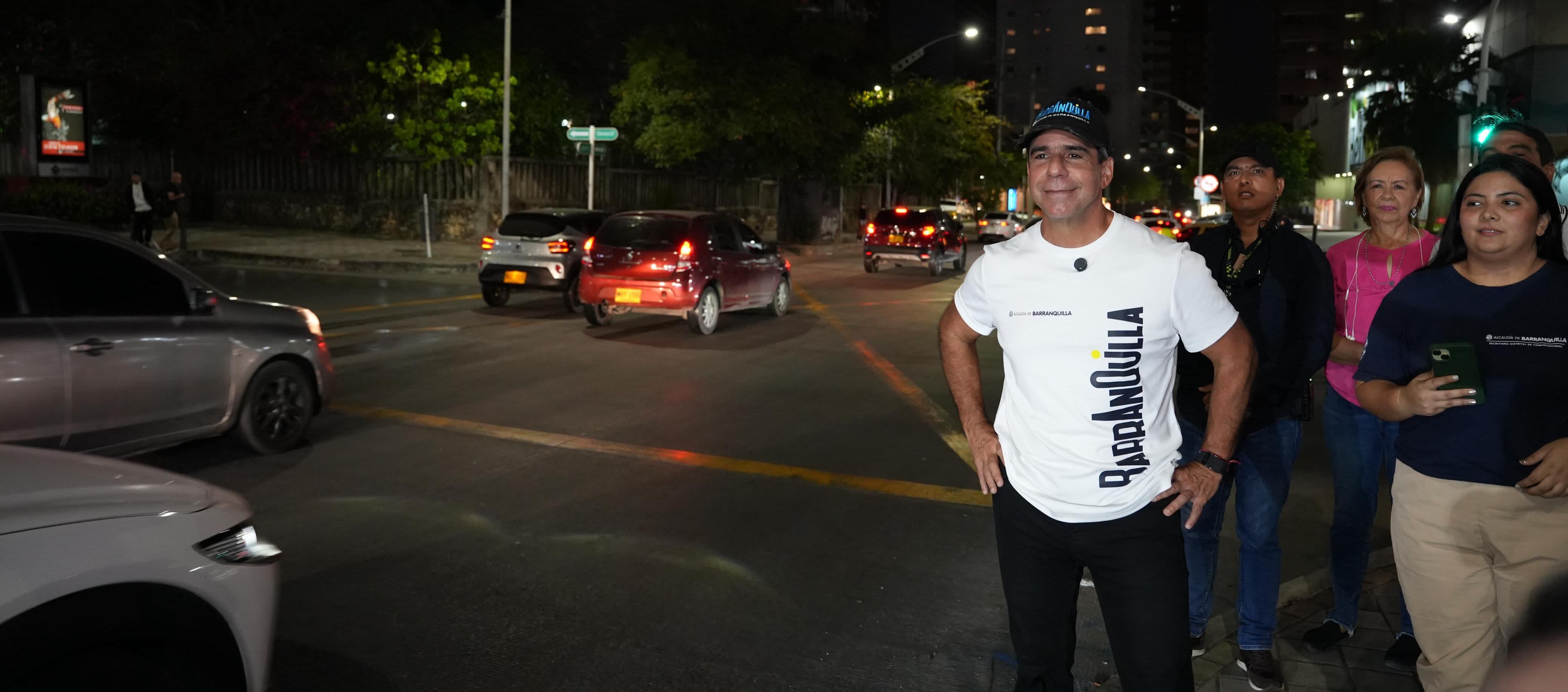 El Alcalde Alejandro Char en la entrega de la ampliación de la calle 79.