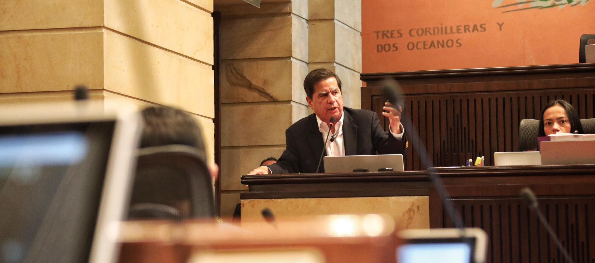 Juan Fernando Cristo, MinInterior. 