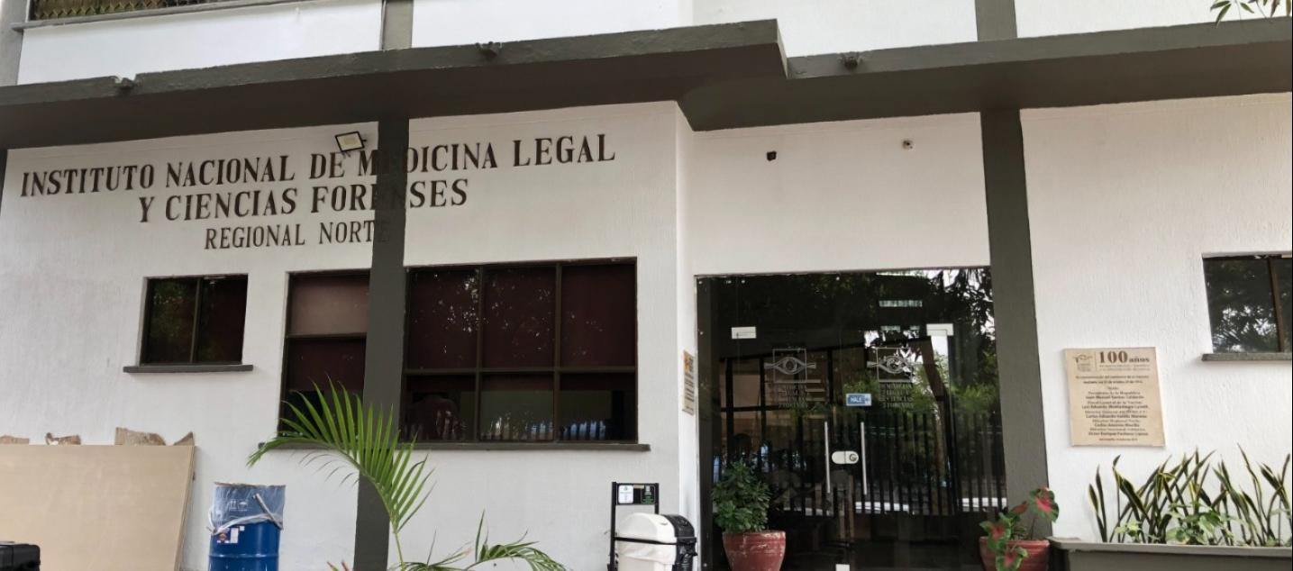 El cuerpo fue llevado a Medicina Legal. 