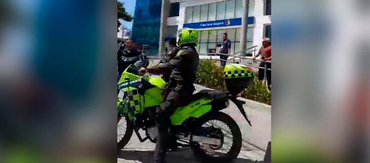 Banco de Bogotá donde se registró el robo. 