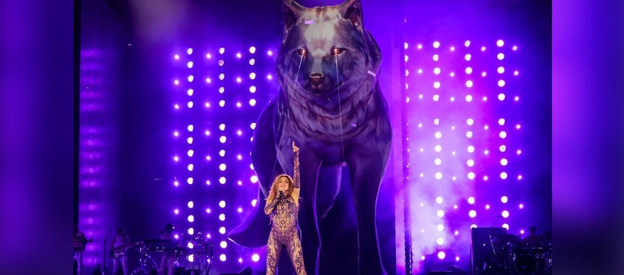 Shakira durante su concierto en Brasil. 