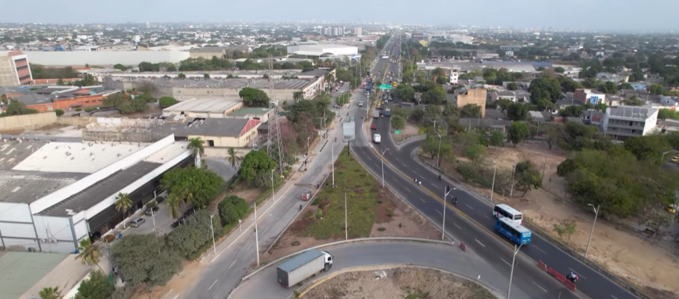 Panorámica de la obra vial en la calle 30 de Soledad.