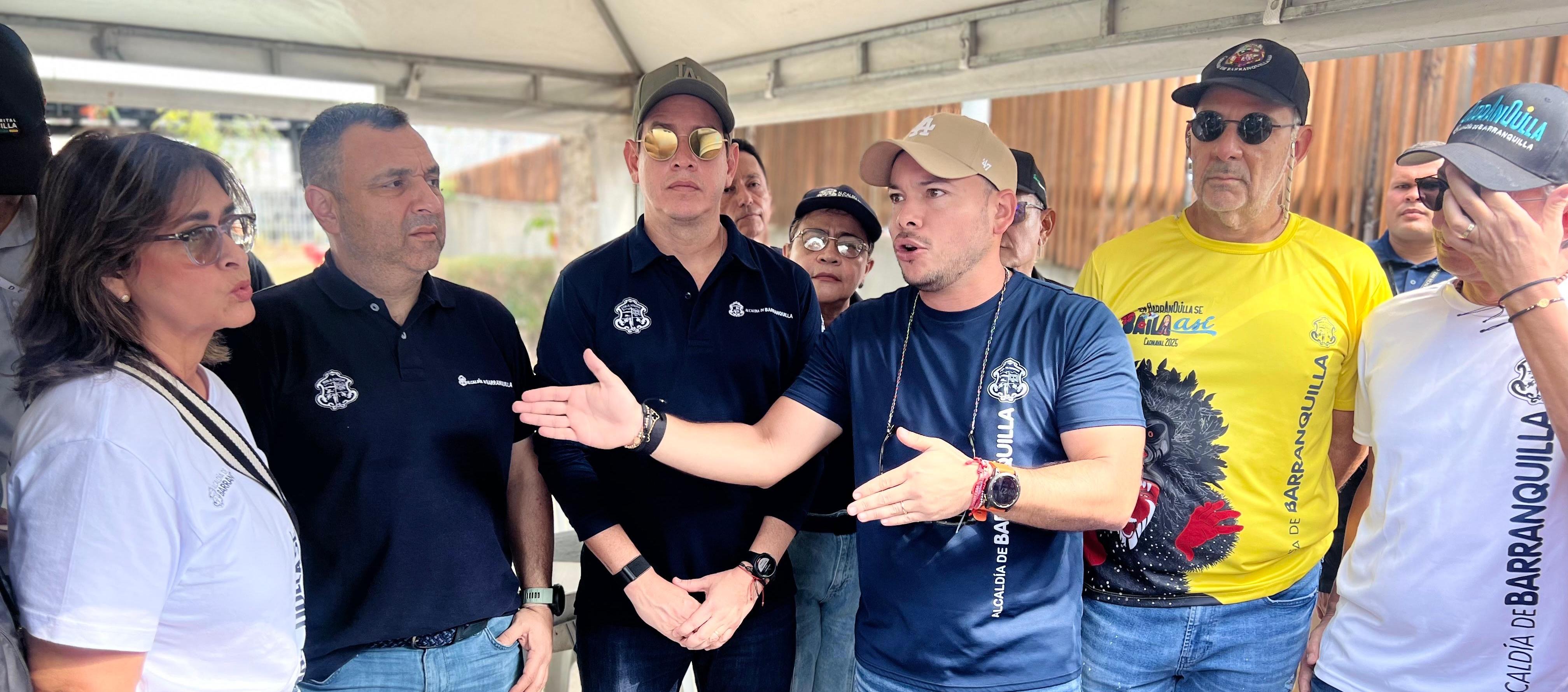 Instalación del PMU para el desfile de hoy.