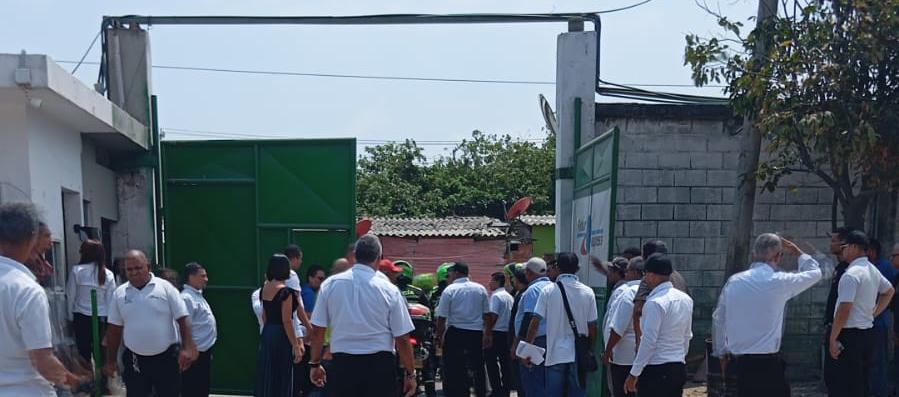 Entrada de la empresa Transportes San Carlos. 