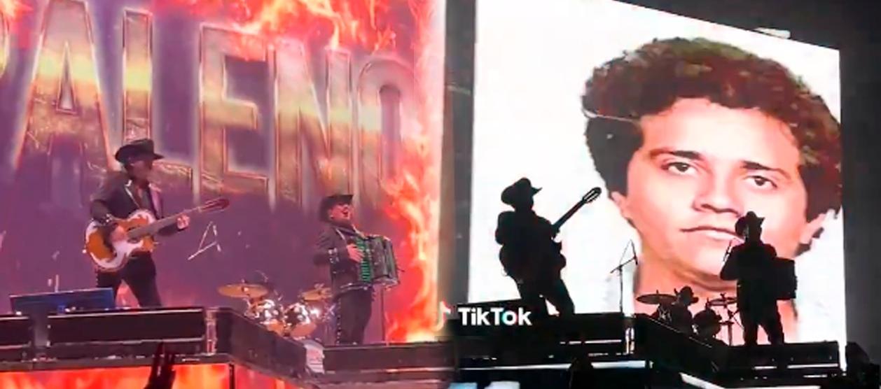 Momento en que le hacían un homenaje a uno de los narcos en México. 