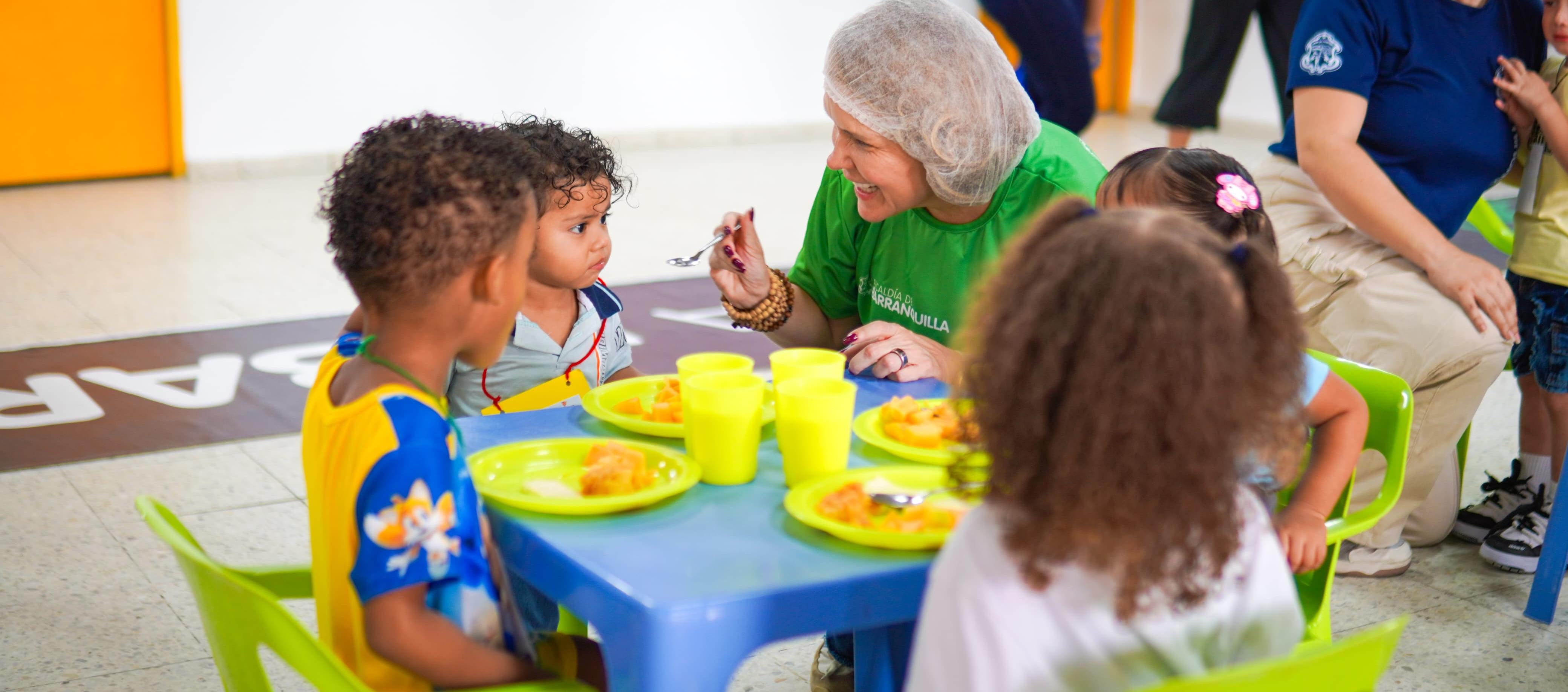Atención a los niños y niñas con el programa de la Alcaldía de Barranquilla, Primera Infancia.