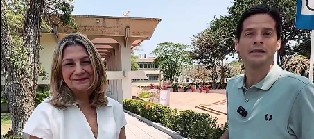 El senador Mauricio Gómez con la doctora Ana Rita Russo. 