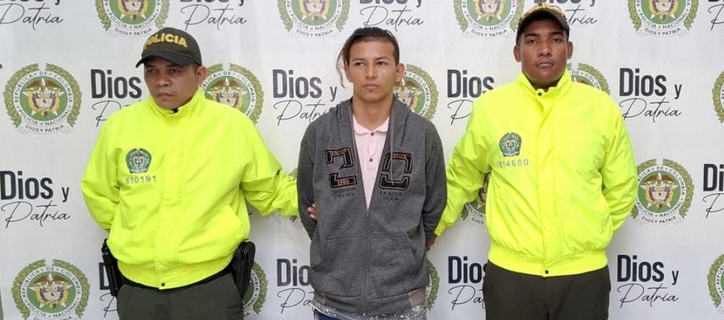 Carlos Andrés Moncayo Gómez 