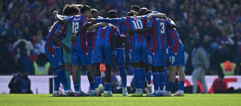 Jugadores del Crystal Palace antes del inicio del encuentro.