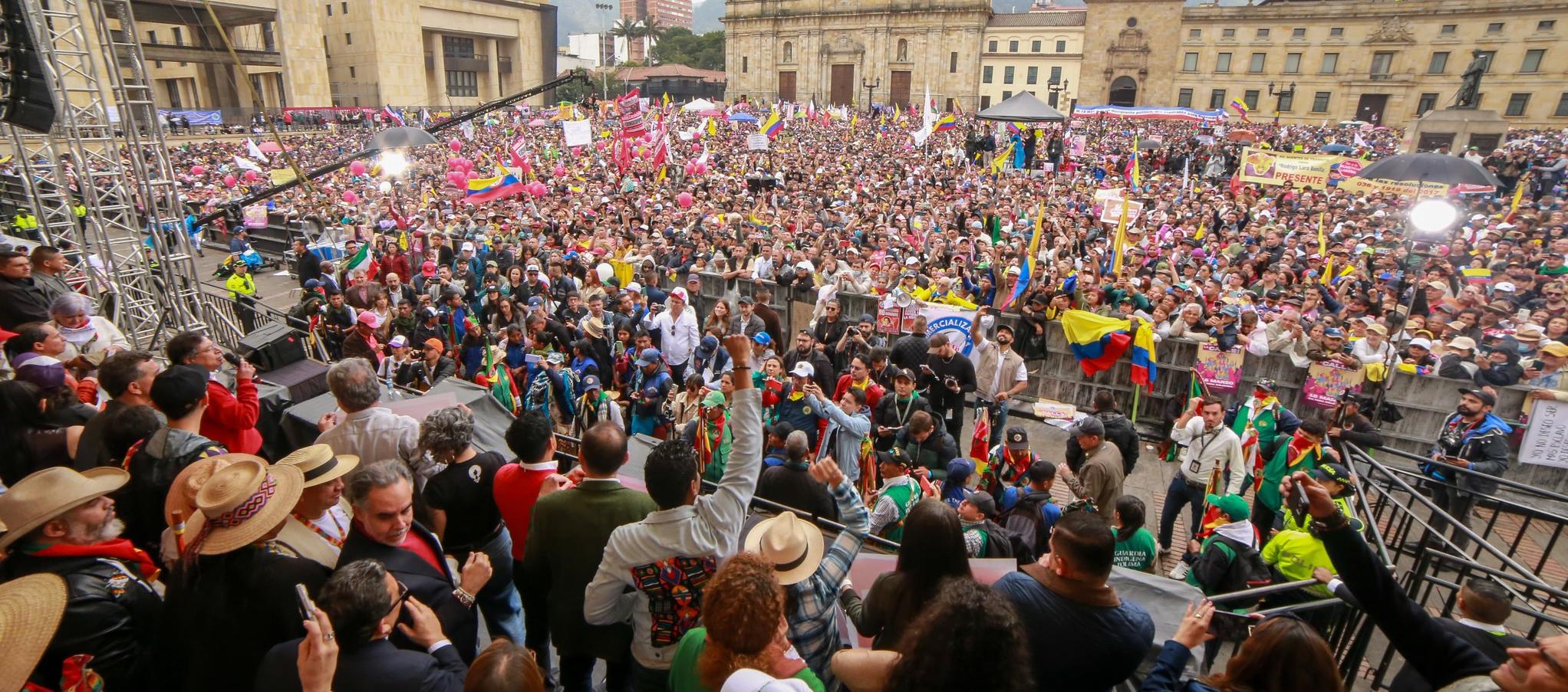 Momento del discurso de este martes del Presidente Petro en la Plaza de Bolívar.