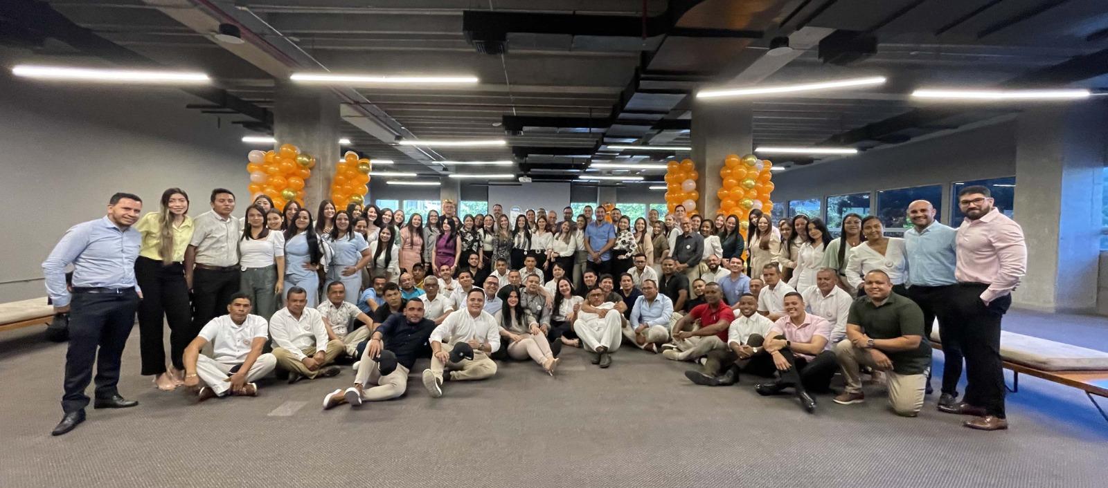 Directivos y trabajadores de Dolmen S.A. E.S.P. 