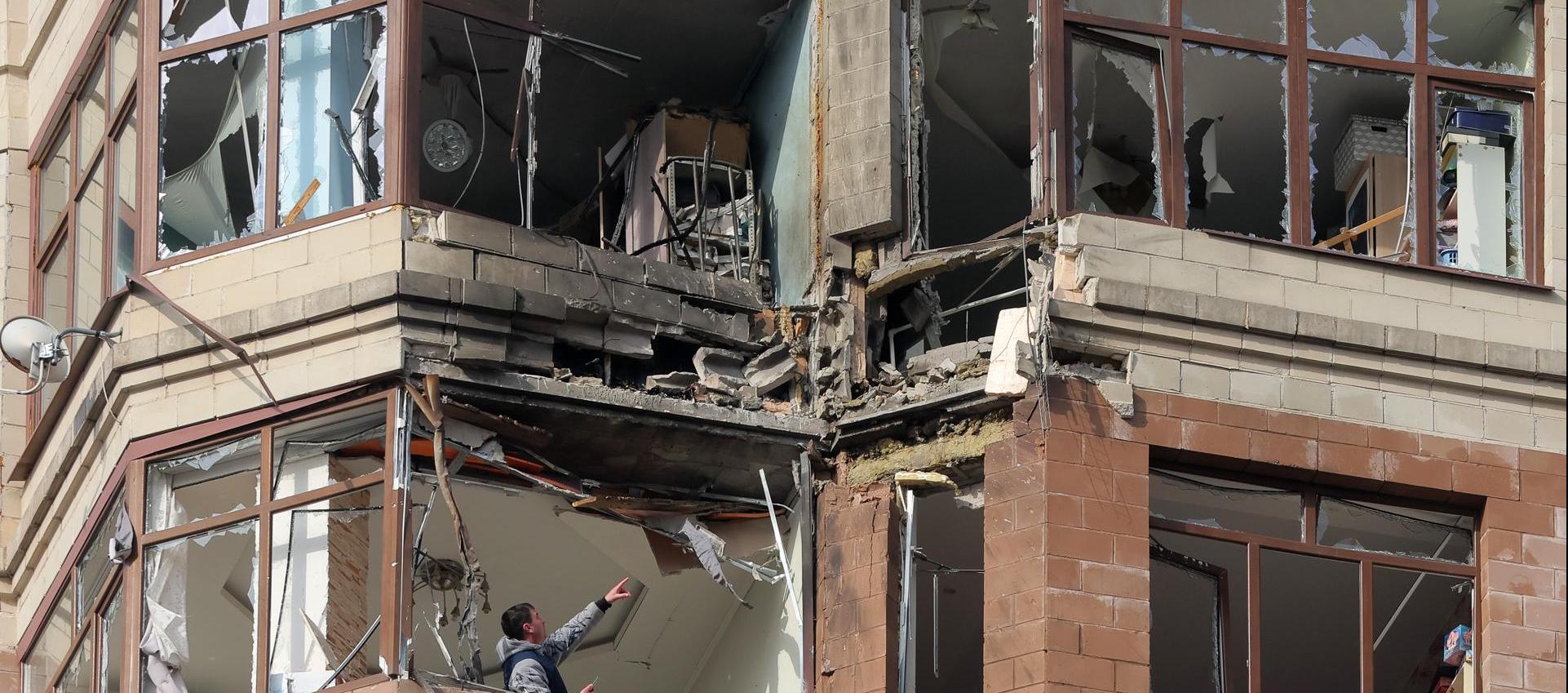 Edificio dañado tras ataque con drones ucranianos. 