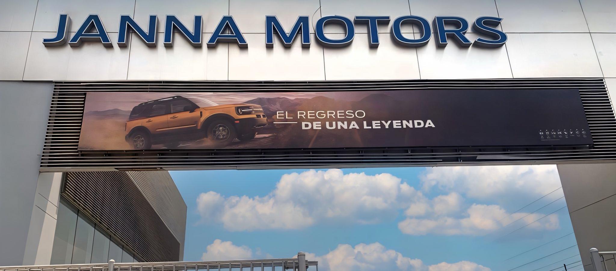 Fachada de Janna Motors.