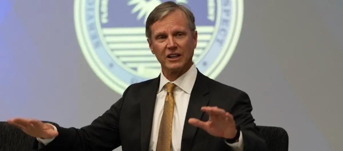 Larry Keefe, director de la Junta Estatal de Control de Inmigración de Florida.