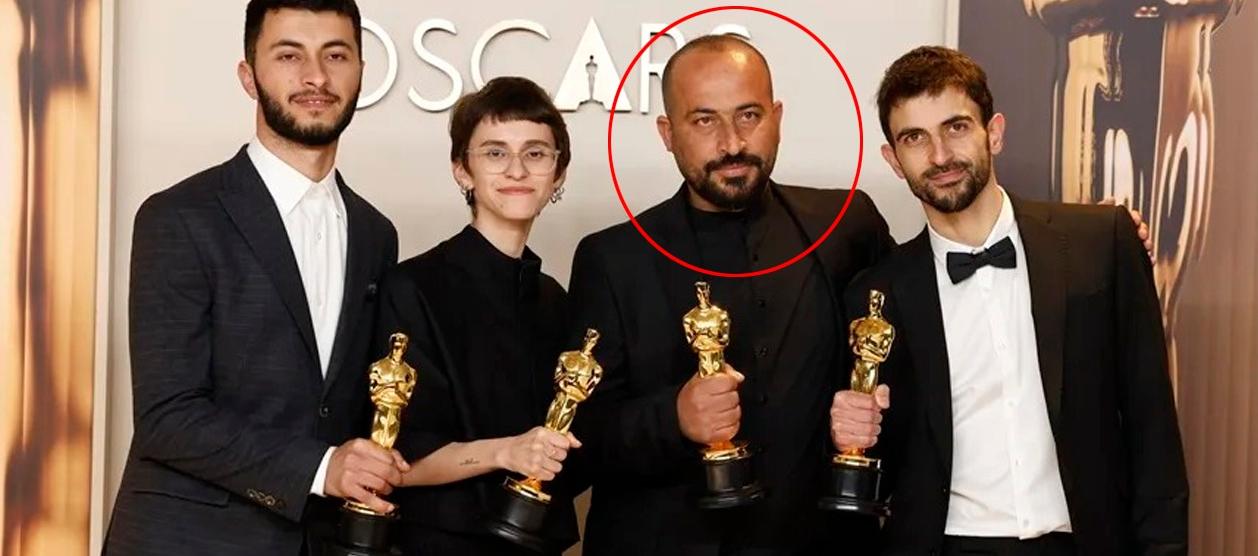 Basel Adra, Rachel Szor, Hamdan Ballal (círculo) y Yuval Abraham, tras ganar el Óscar al mejor documental, el pasado 3 de marzo.