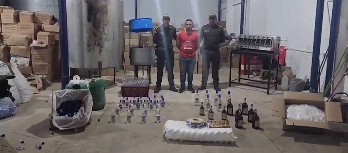 Licor adulterado incautado por la Policía Metropolitana de Barranquilla.