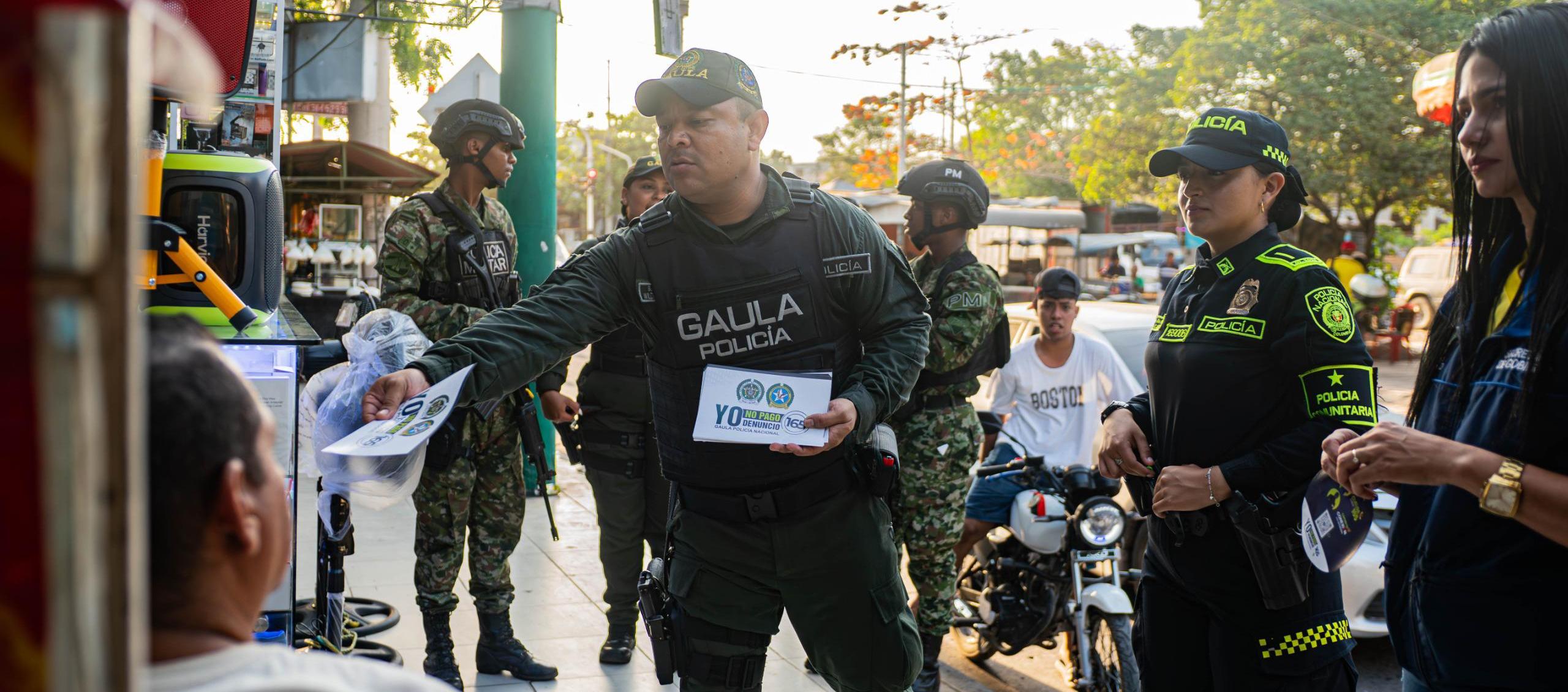 El Gaula de la Policía en jornadas de prevención contra la extorsión.