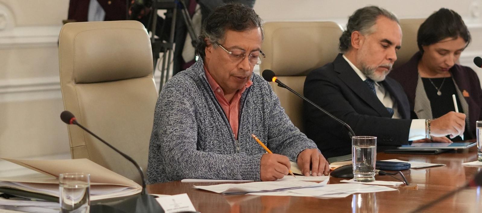 El Presidente Gustavo Petro durante el Consejo de Ministros de esta noche. 