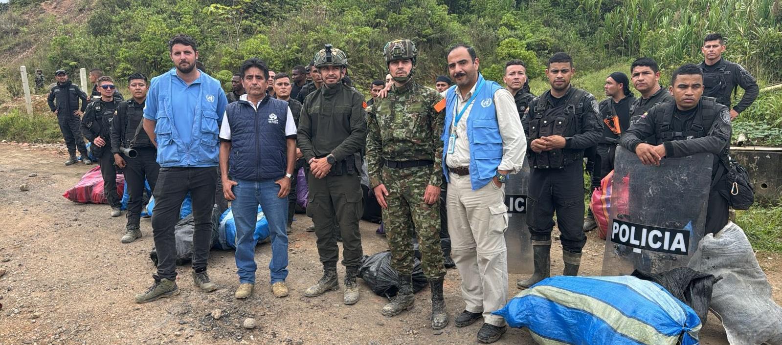 Los uniformados en libertad.