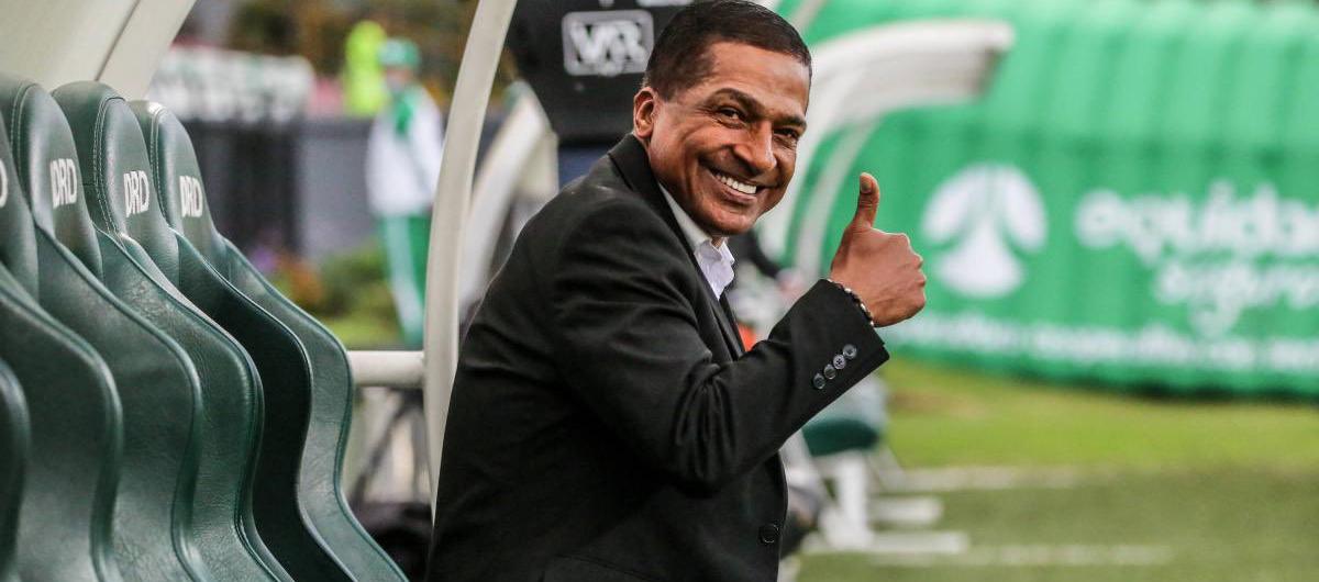 Alexis García dirigió en el actual torneo a La Equidad.